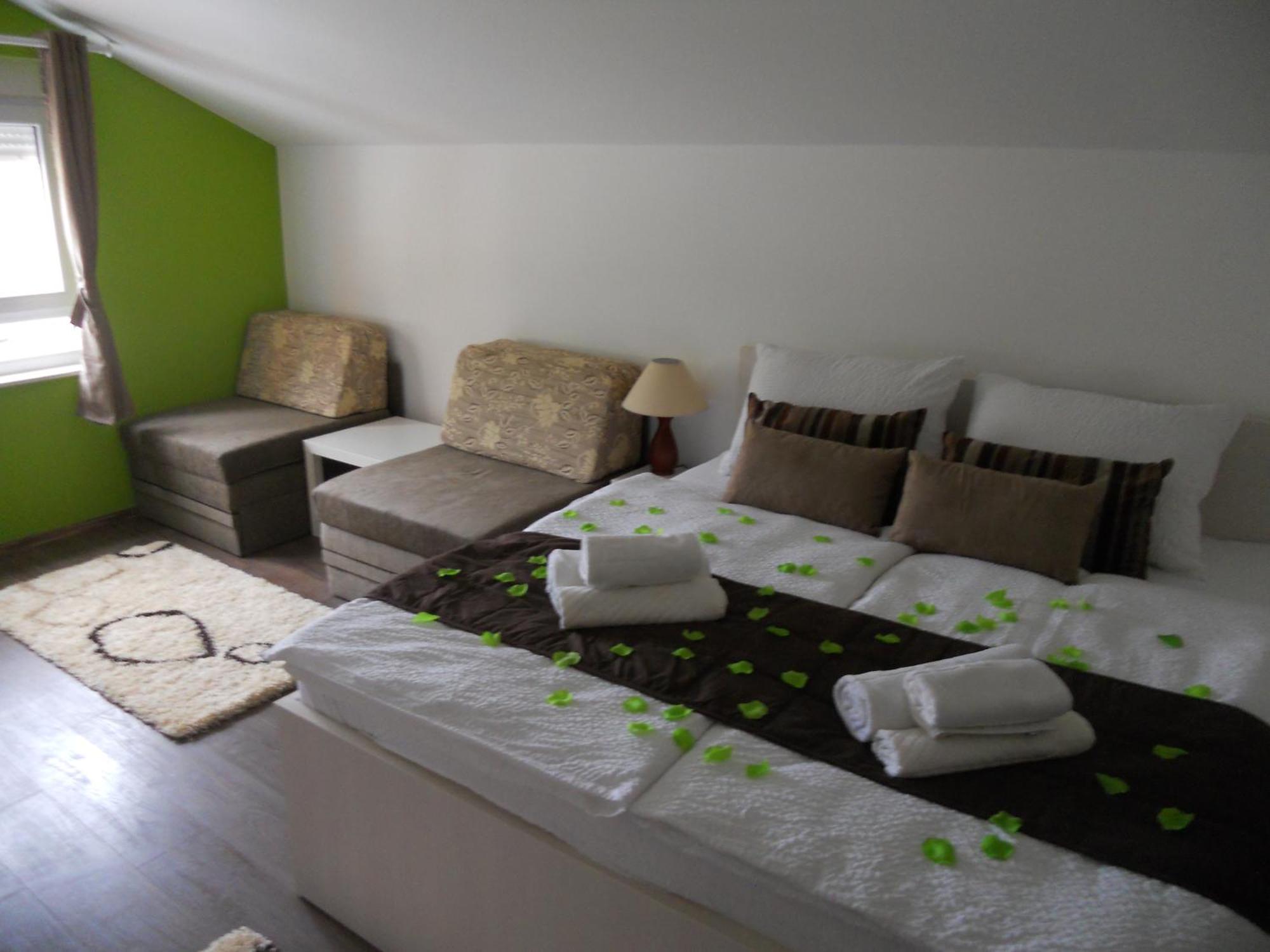 Apple Line Appartments Mostar Exterior photo