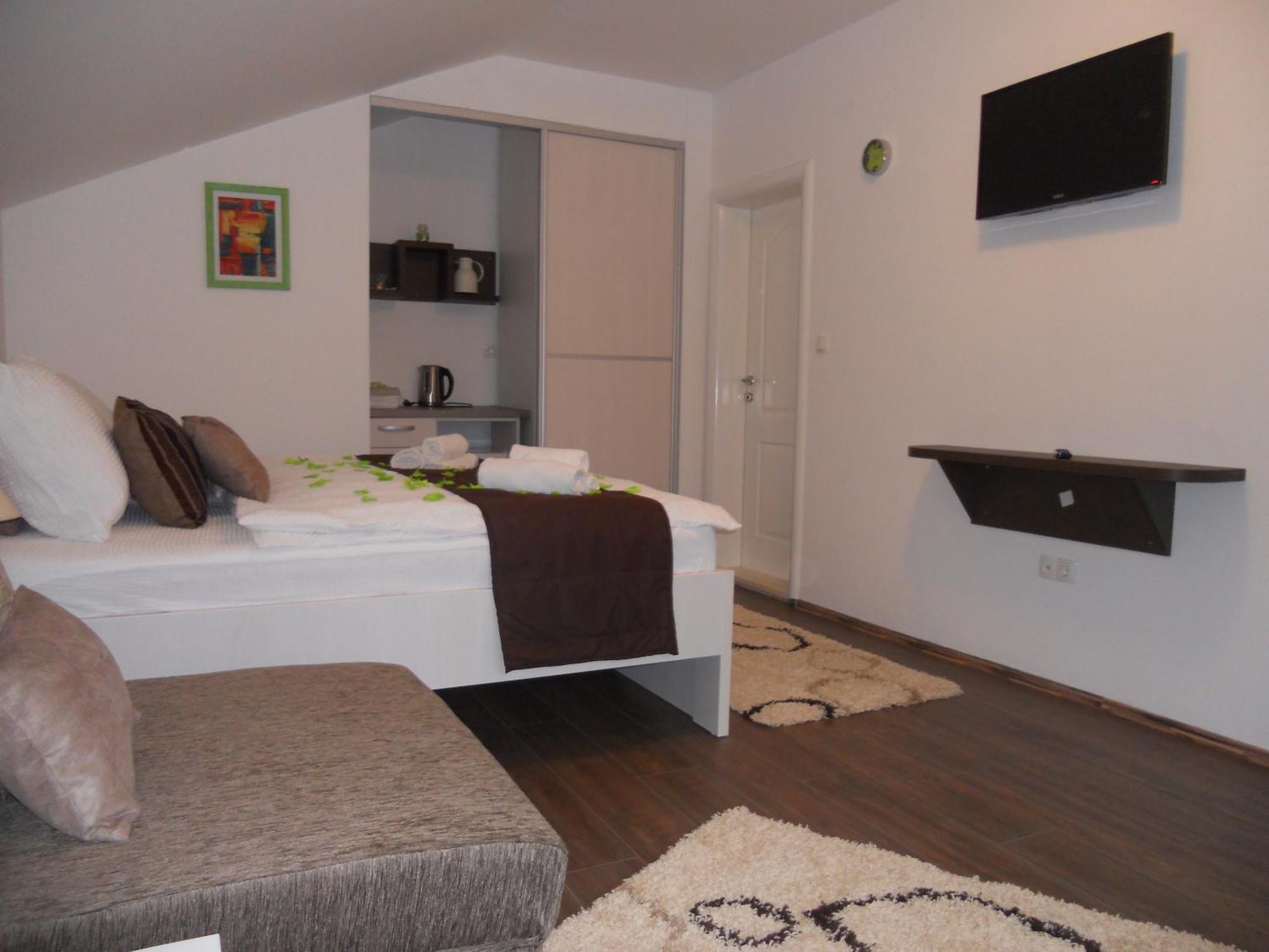 Apple Line Appartments Mostar Exterior photo